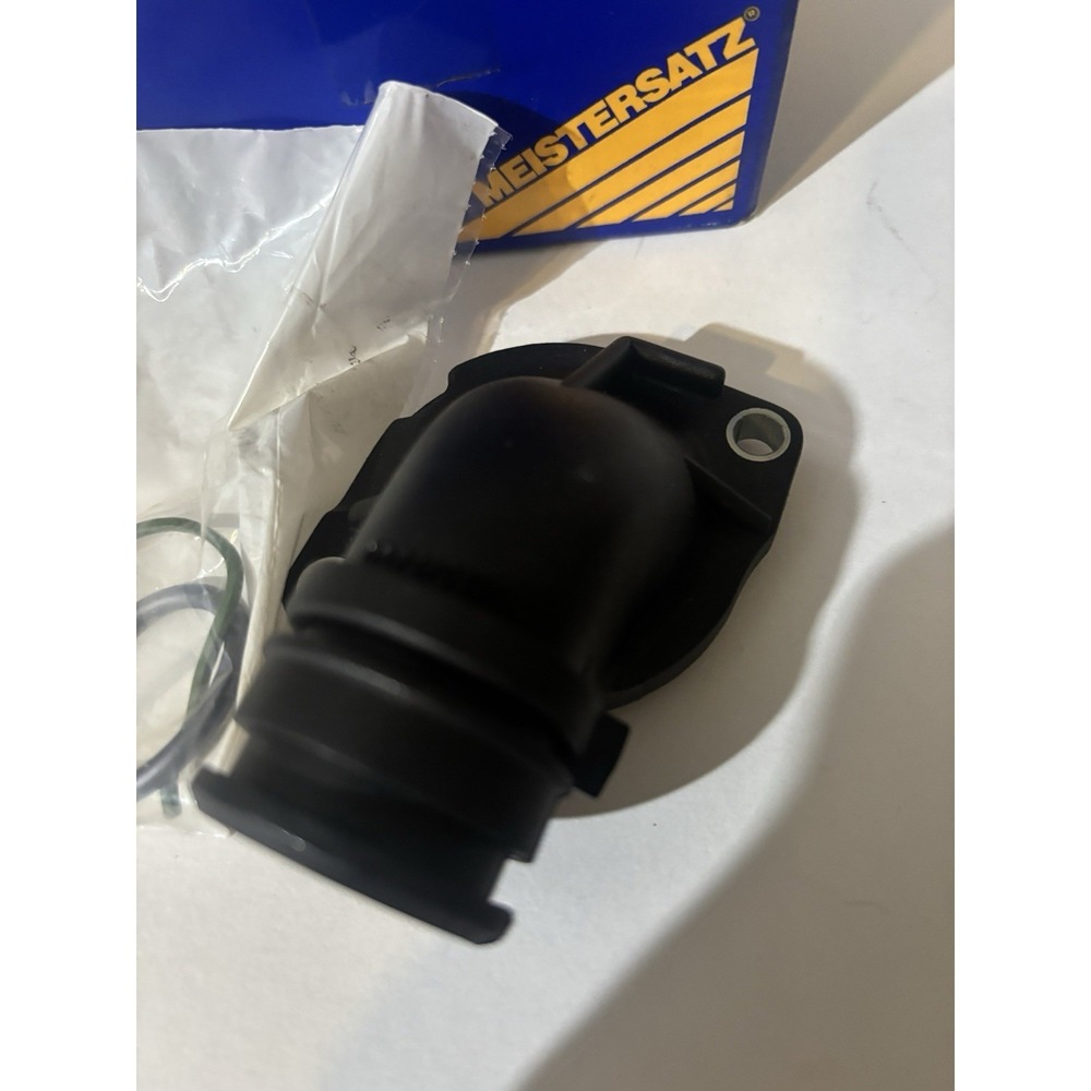 Meistersatz 037121121A Thermostat Housing Cover For 93-02 Golf Jetta Passat - Picture 2 of 7